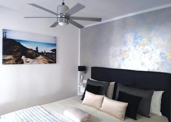 Apartment Portonovo Paraiso Ii - Sea View - Swimming Pool - Good Wifi - Old Town *